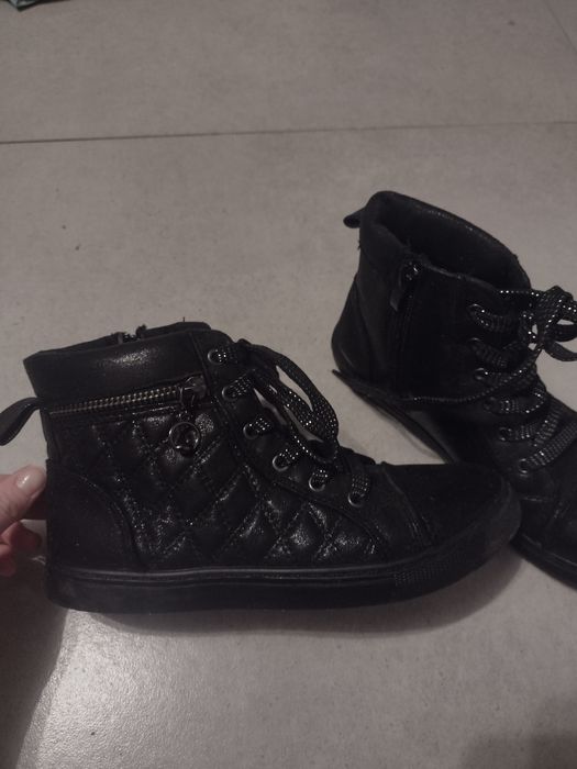 Nowe Buty czarne błyszczące r 36