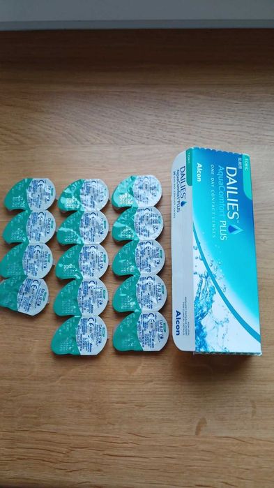 Dailies Toric Aqua Comfort Plus торичні  лінзи Alcon -4,25; -4,50