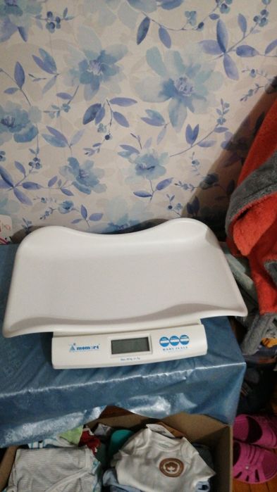 Весы детские Momert