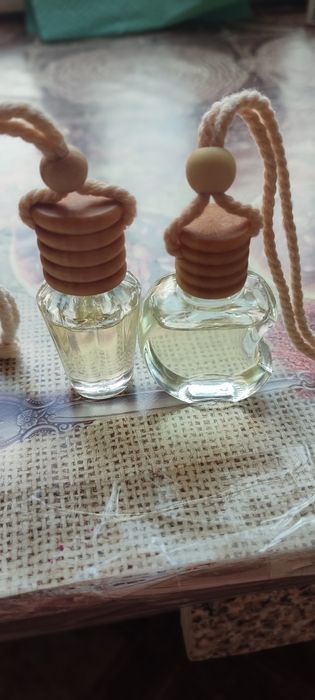 Аромаподвеска в автомобиль (аромадиффузер)