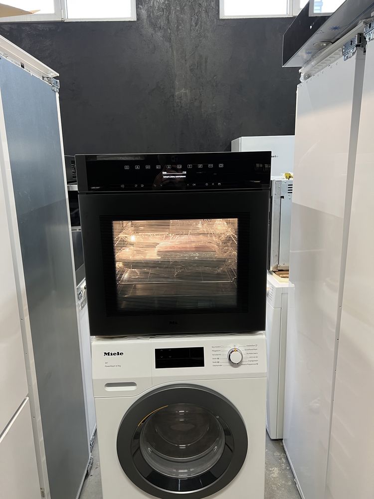 Духовка-Пароварка фірми Miele DGC7460 HCX Pro ( Нова 2025 рік)