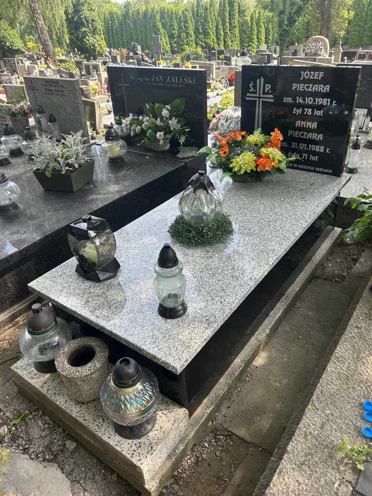 Nagrobek z płytą z granitu strzegomskiego 3120zł.