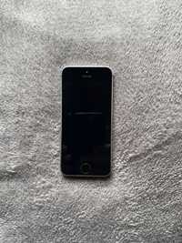 iPhone S E  primeira geração.