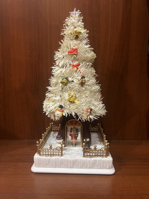 Ялинка-сосна штучна 2.40м нова з подарунком