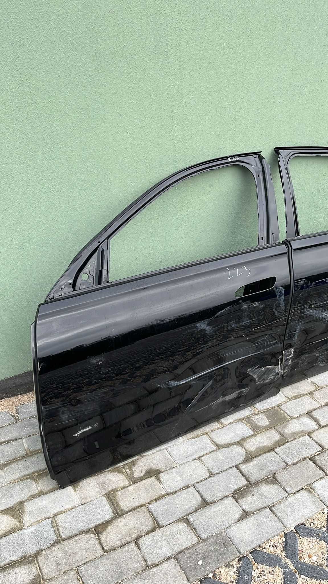Portas frente e traseira Esquerdas Mercedes-Benz S W223