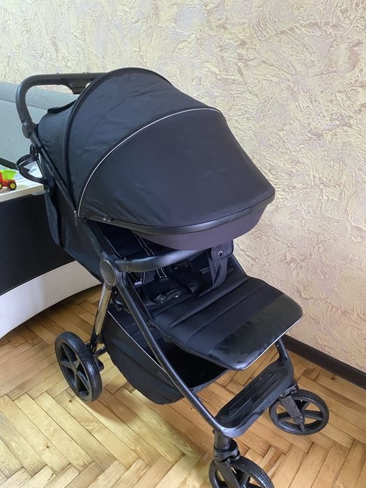 Коляска прогулочная Carrelo