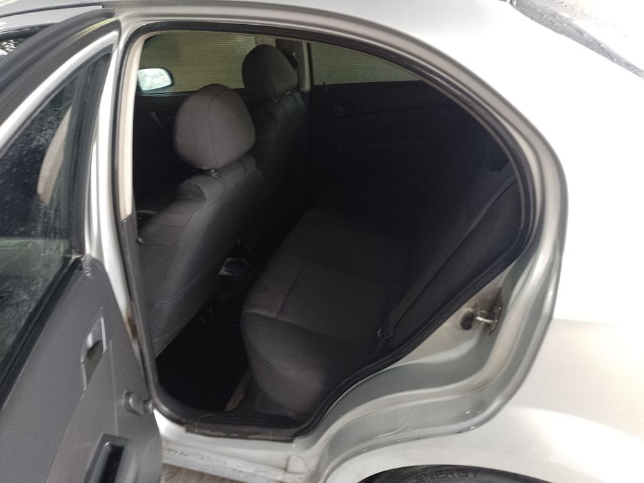 Продам Авео 2008г.в 1.5 газ-бензин 2700