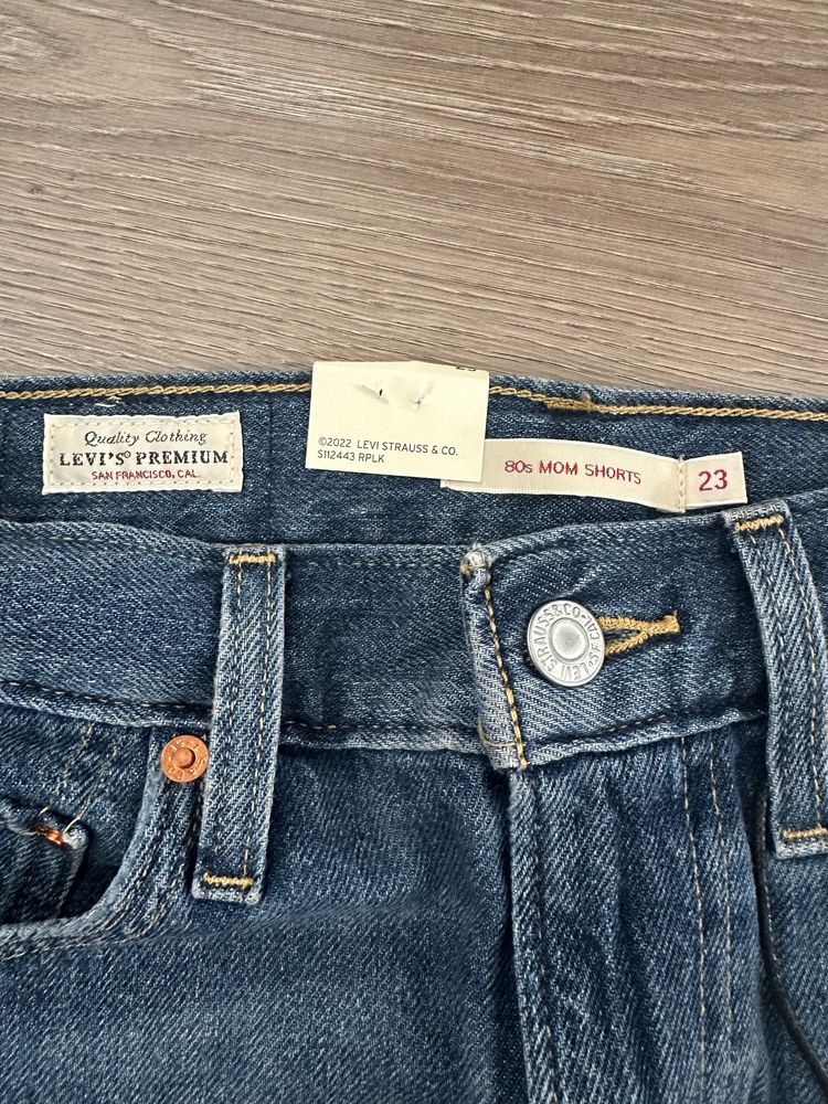 Шорти жіночі Levi's Premium розмір 23