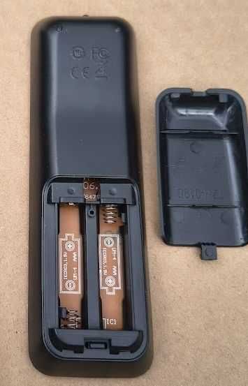 Pilot oryginalny Philips Mini Audio Kompakt System  DCM2020