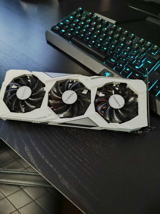 Placa Gráfica Gigabyte RTX 2060 8GB White Version