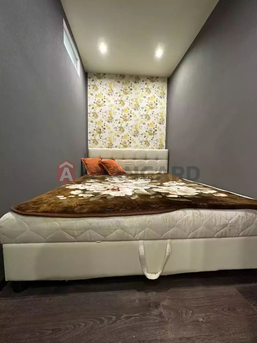 Продам 2 ком кв Тополь 2