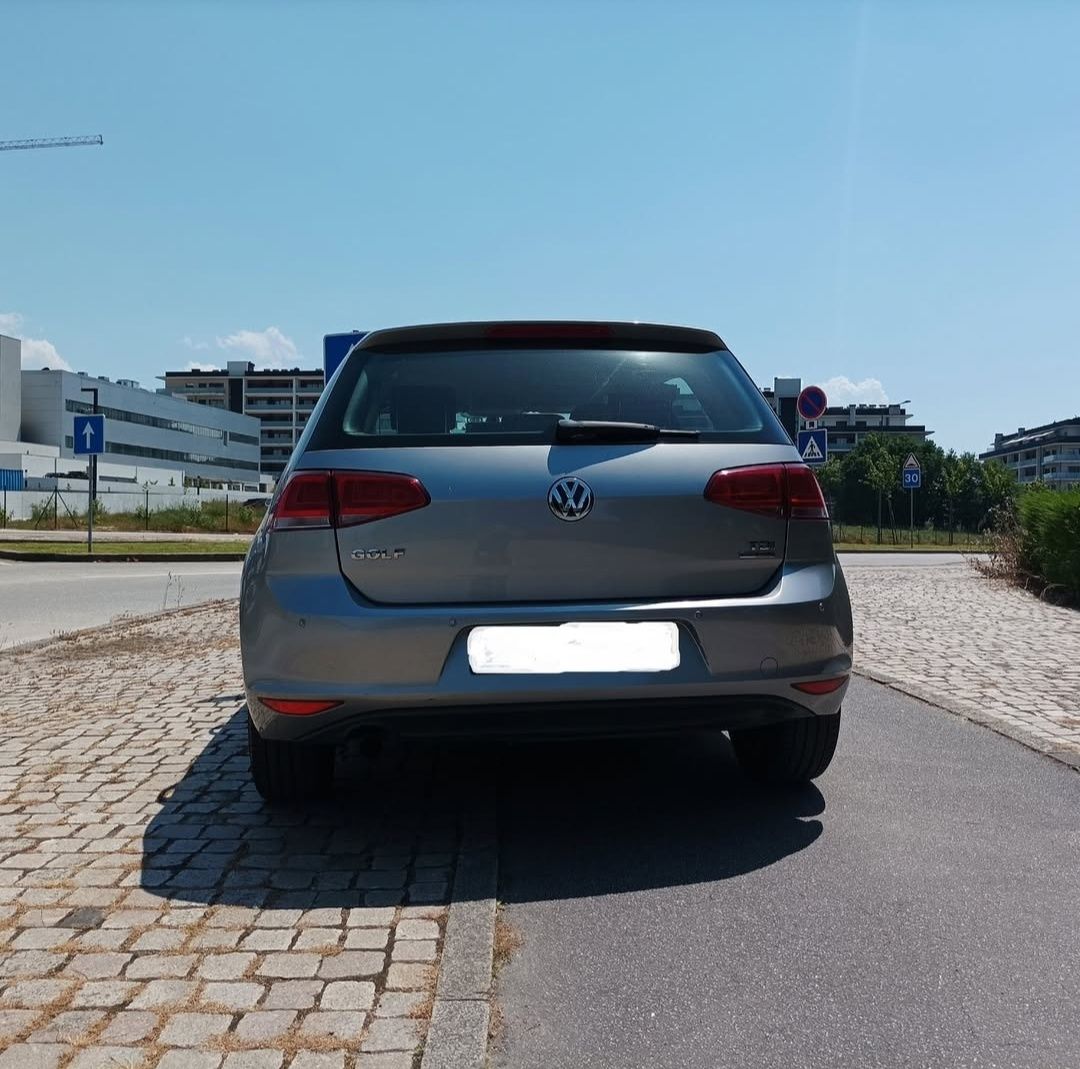 Volkswagen golf confortline 1.6 TDi DGS - Maio/2014