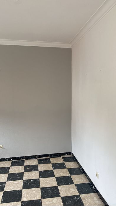 Quarto Alhandra perto da estação, de frente para o rio