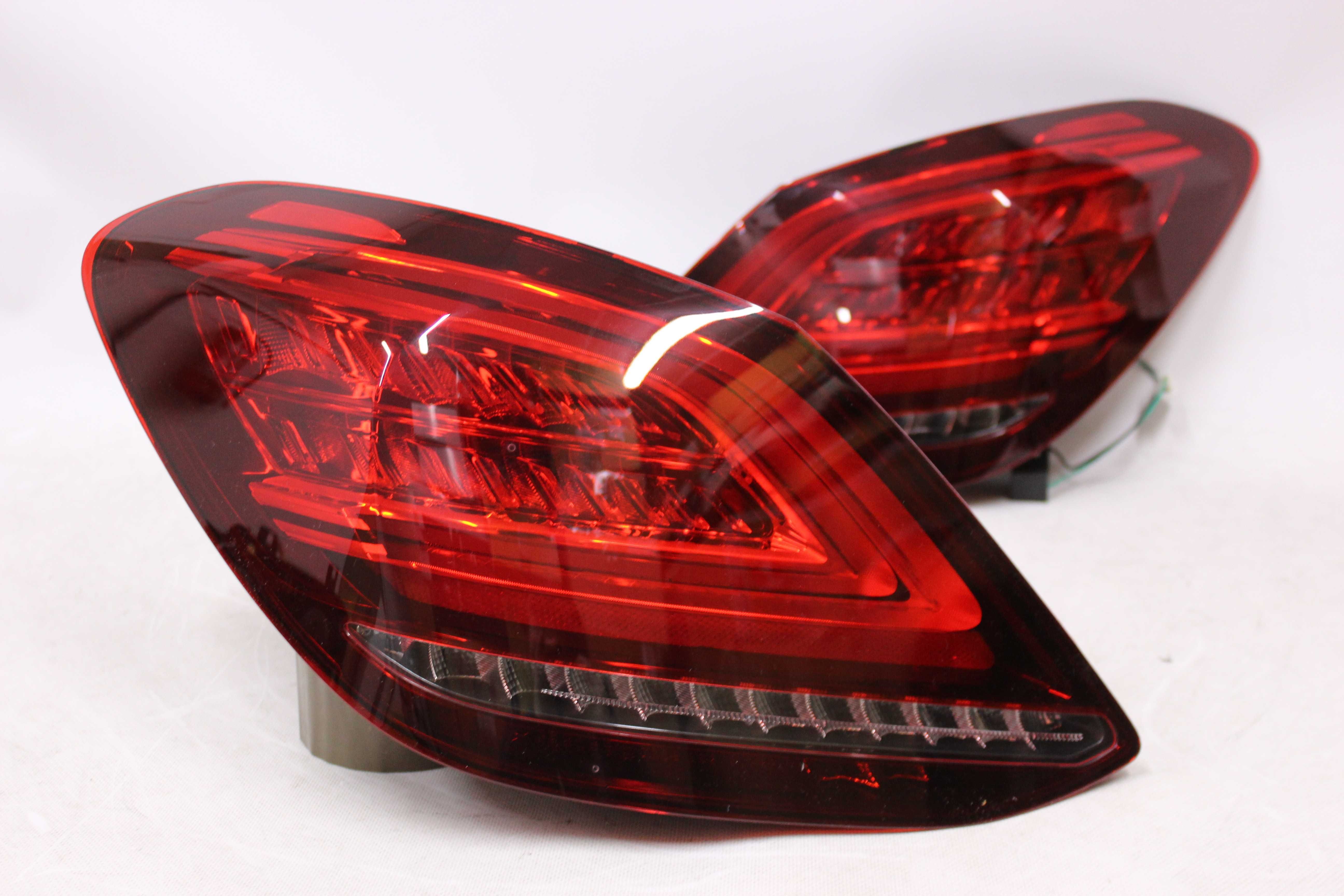 Lampy tył tylne Mercedes C W205 r. 14-18 LED BAR NEON Dynamiczne NOWE