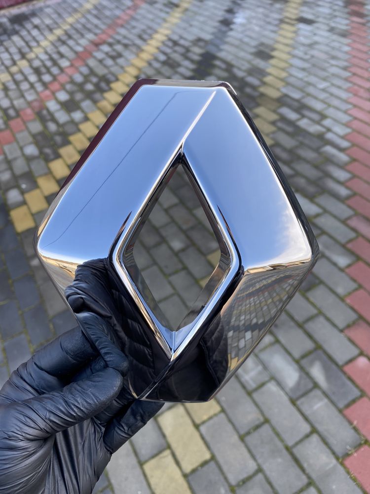 Значок емблема бампера рено меган 3 Renault Megane 3