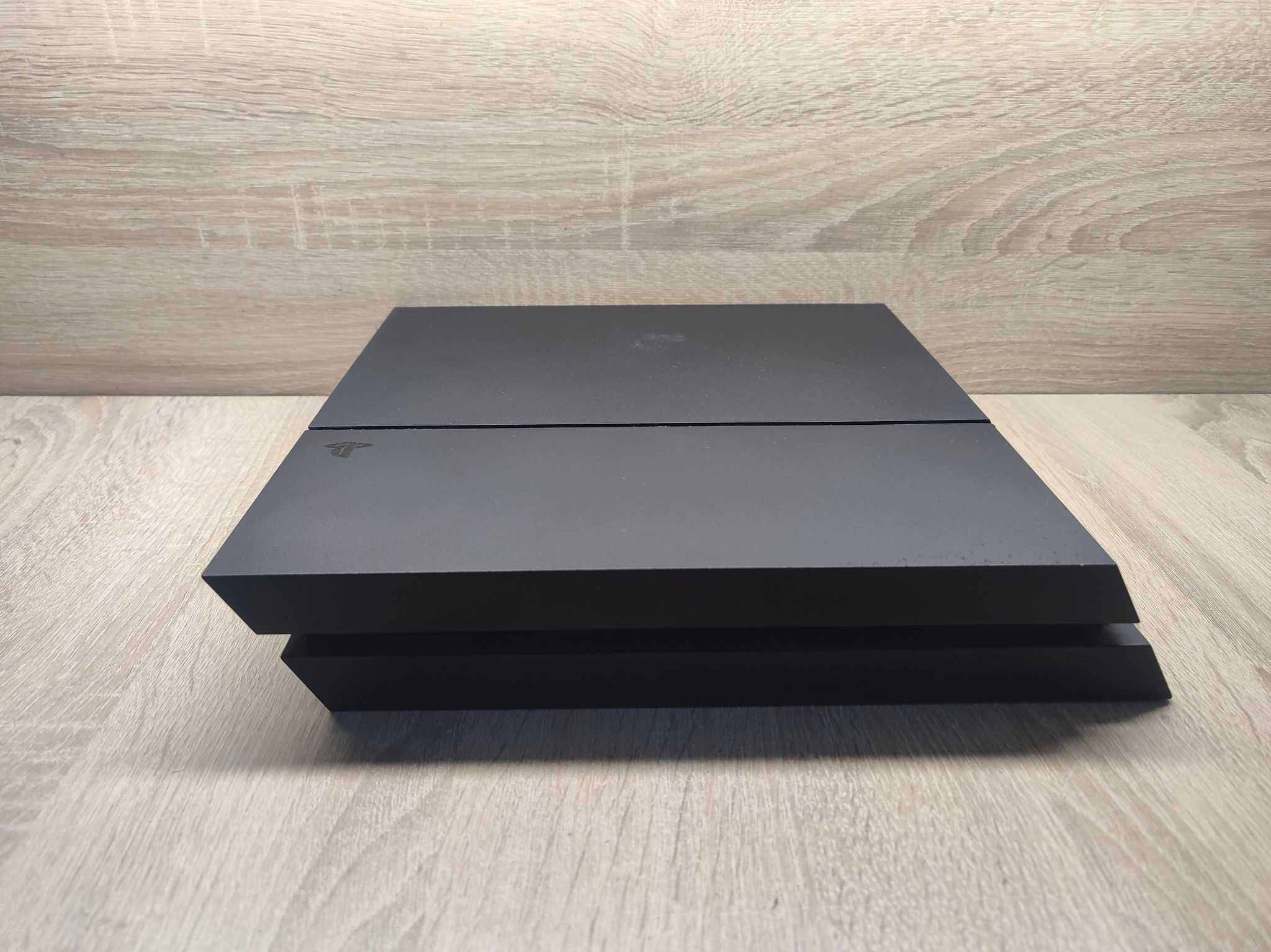 Konsola PlayStation 4 PS4 1TB