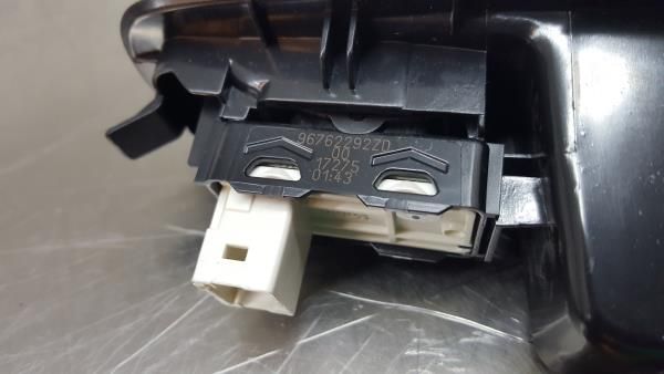 Comando / botão / interruptor vidros trás direito PEUGEOT 308 II