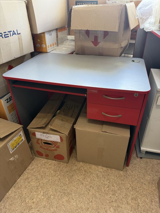 Стіл офісний письмовий компьютерний