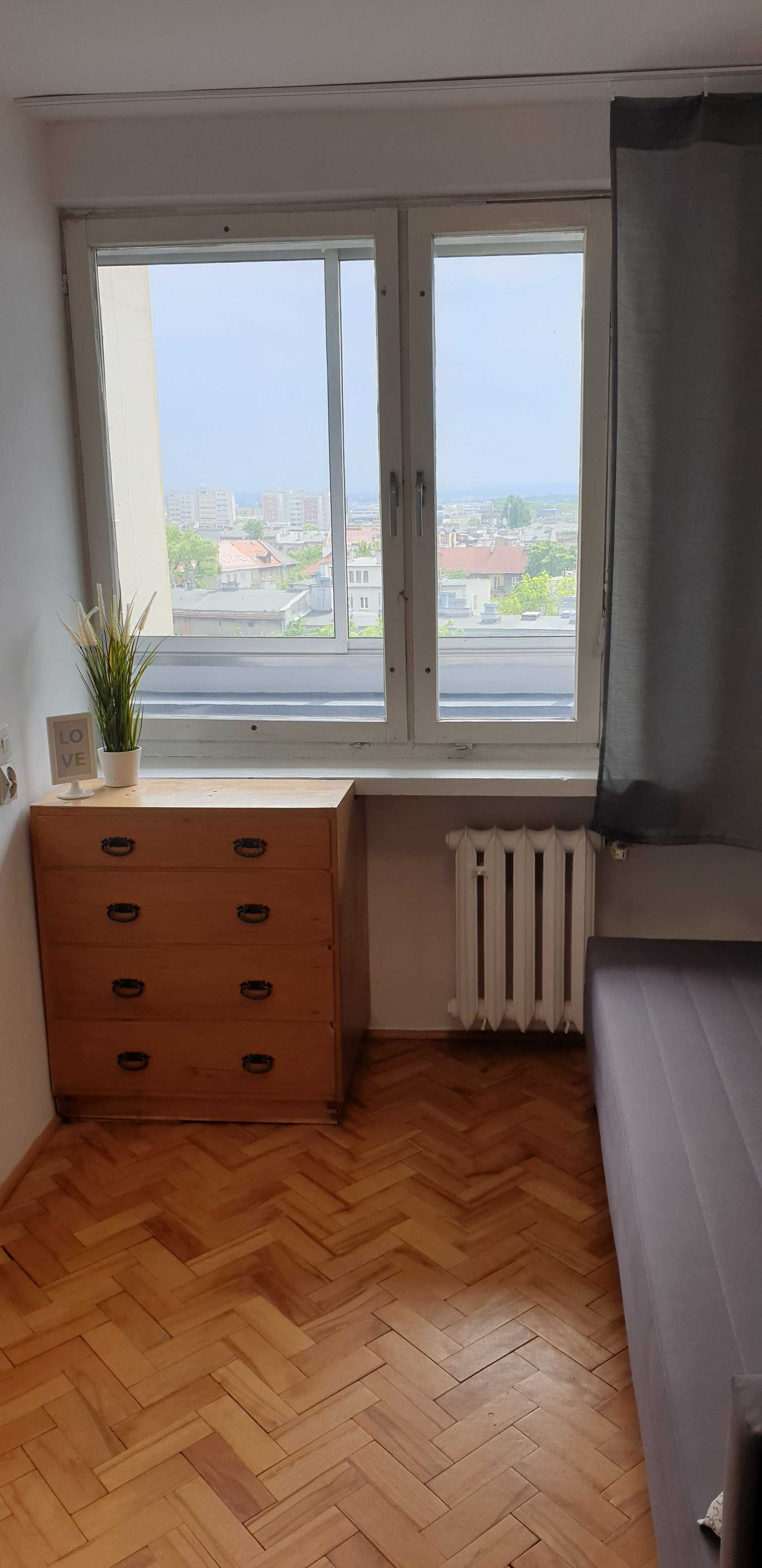 Pokój jednoosobowy przy Kazimierza Wielkiego/Zbrojów. Dwa wolne pokoje