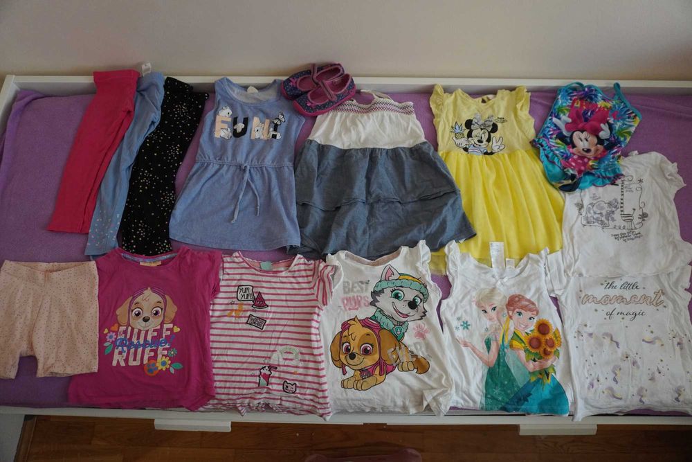 Paczka letnich ubrań 98 t-shirty, sukienki, spodnie kurtka