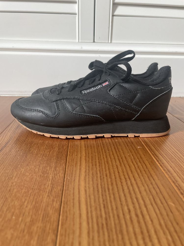 Półbuty skórzane dla chłopca Reebok Classic rozmiar 35