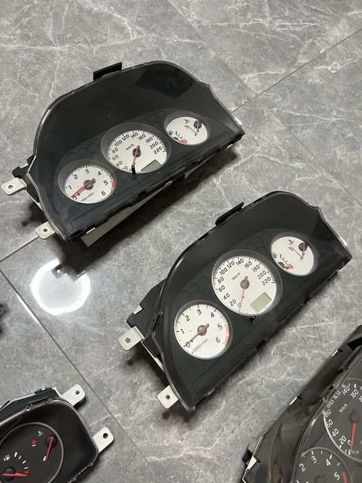 Щиток приборов (приборная панель) Nissan X-Trail T30 28188EQ300