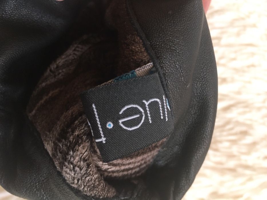 Чоботи на каблуку ботфорти