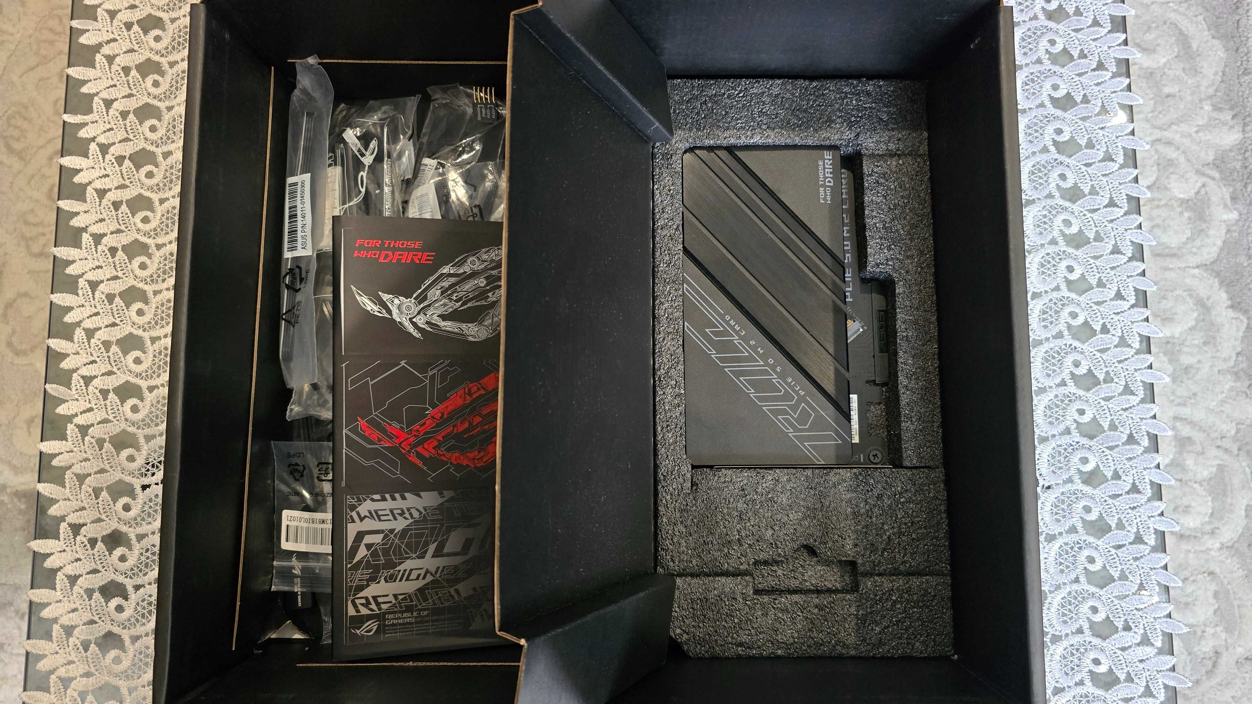 Płyta główna Asus ROG CROSSHAIR X670E HERO | AM5, PCIe 5.0, DDR5