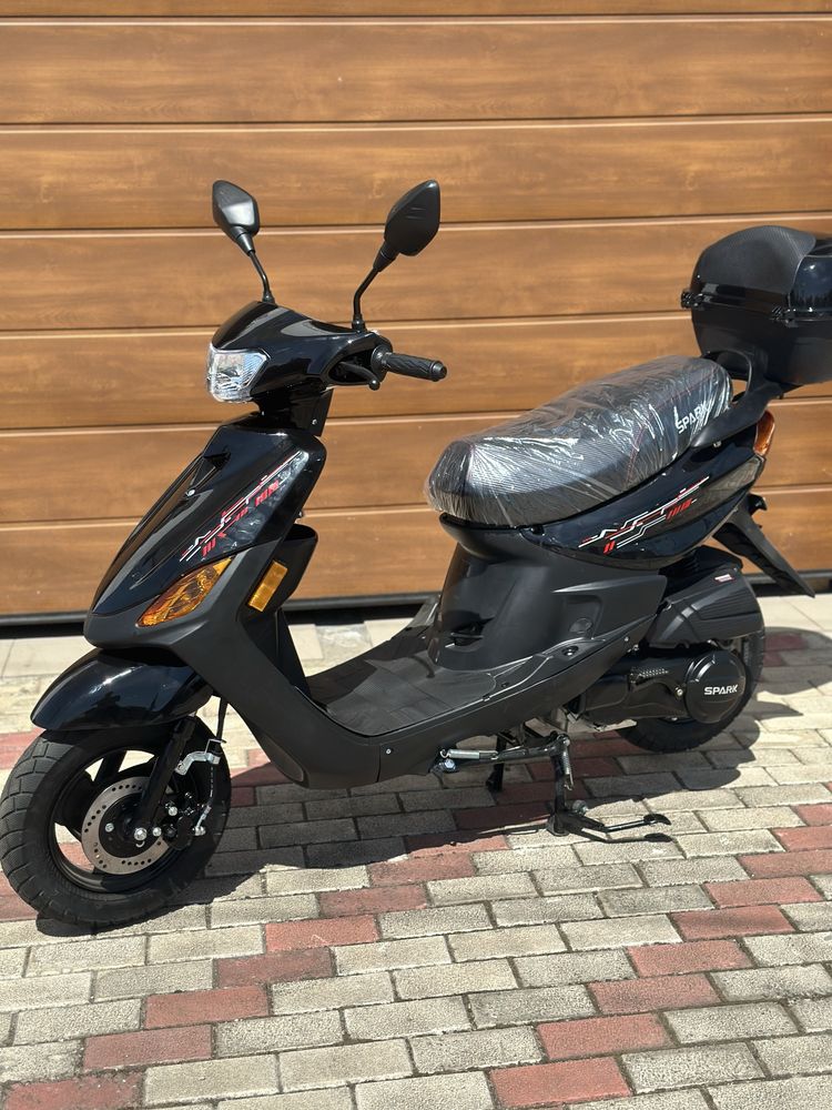 Новий скутер Spark Sp 125 s