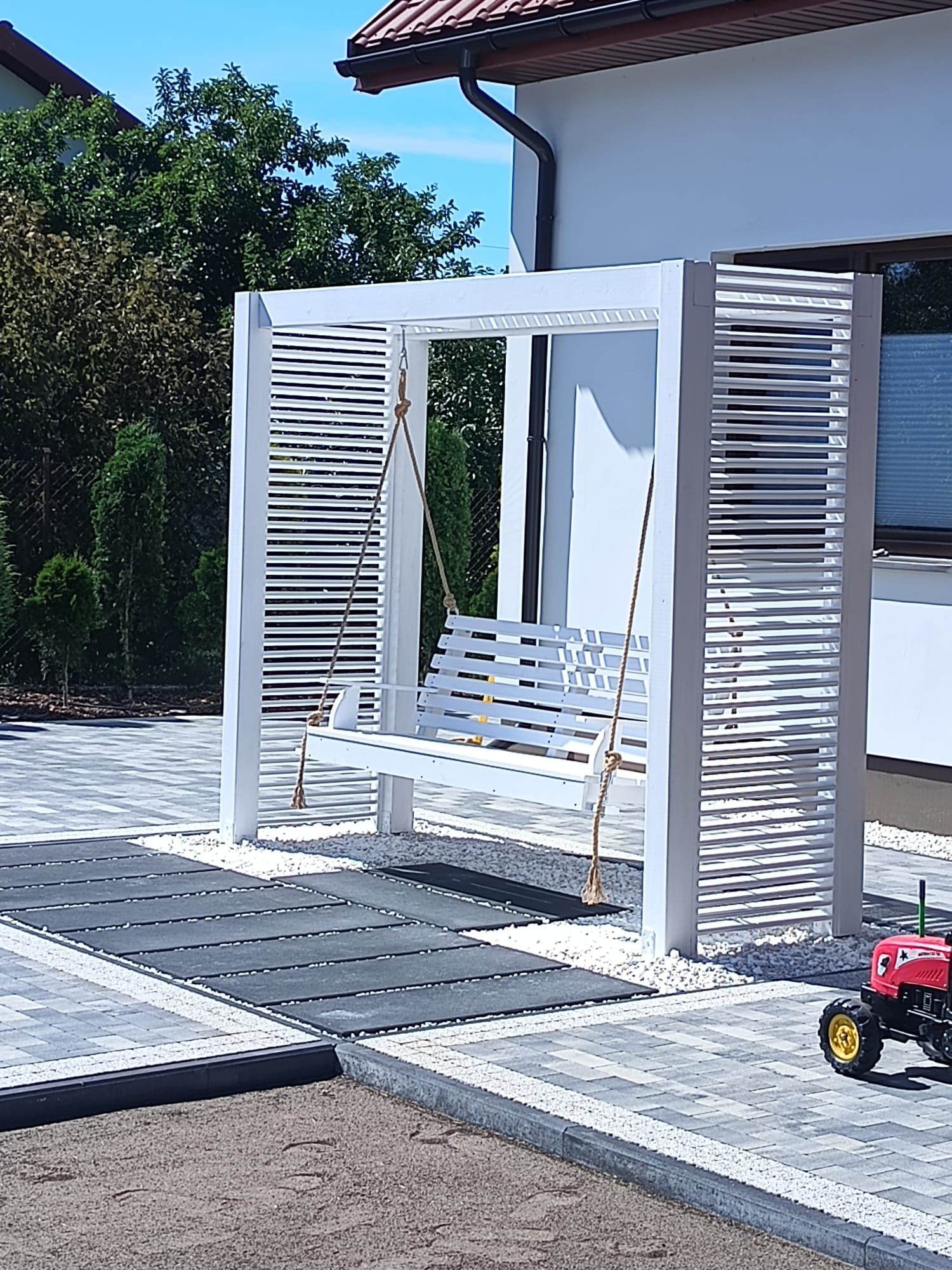 Pergola z huśtawką