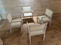 White Wooden Chair Set - Cadeiras de Madeira Branca