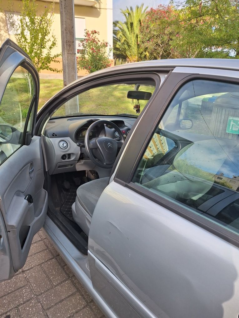 Citroën C3 1.1 Gasolina 2003 – 79 000 km – Interior impecável