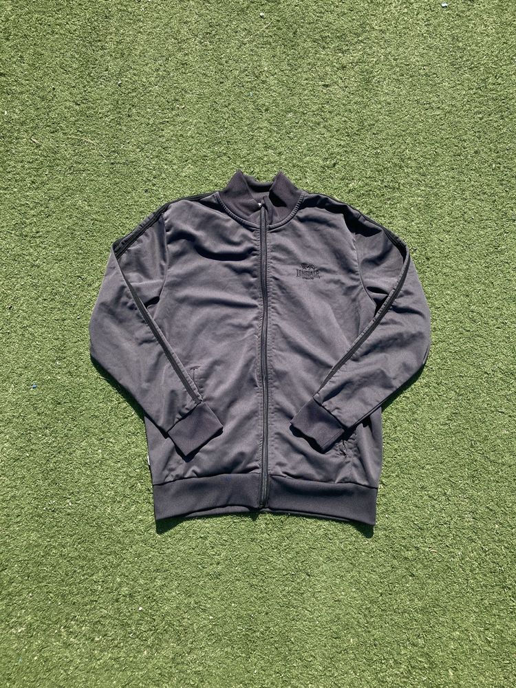 Олімпійка Lonsdale