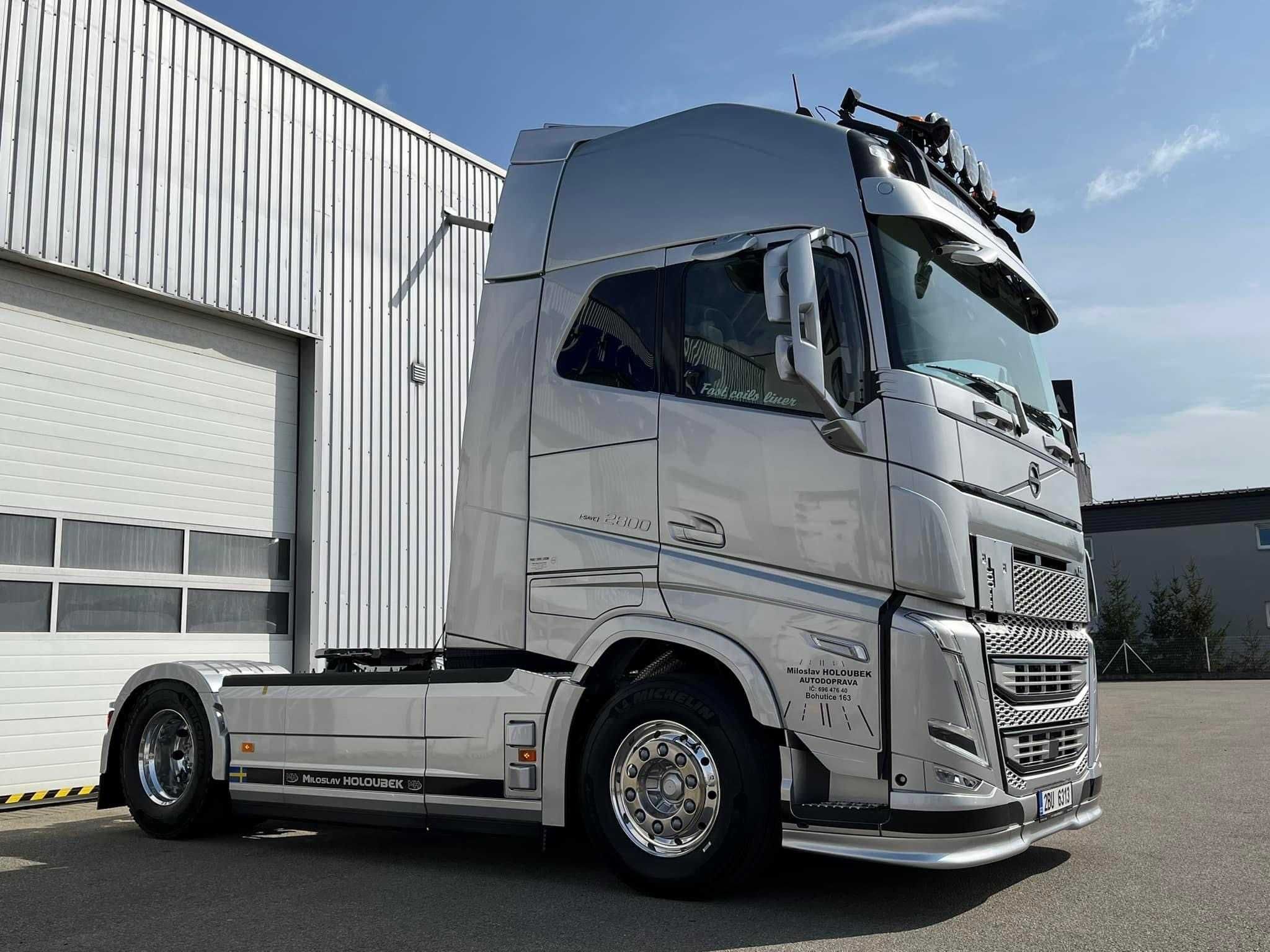 Spoiler dokładka 12 cm pod zderzak VOLVO FH4/FH5 tuning