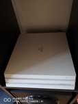Playstation 4 pro branca