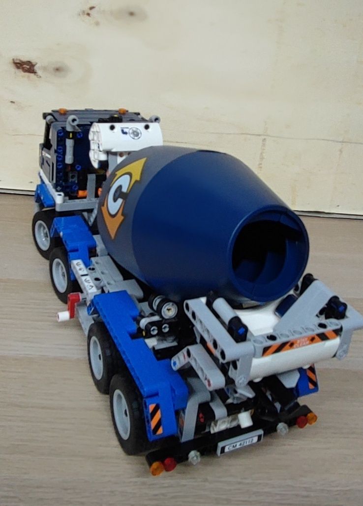 Camião Lego Technic 42112