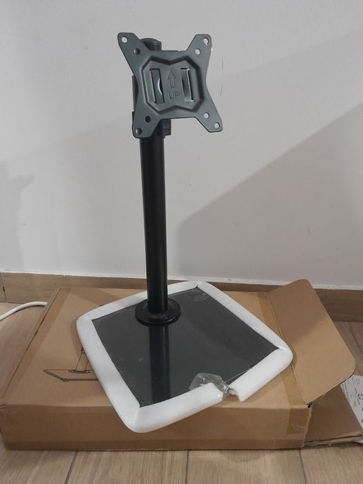 Stojak ma monitor ErGear
