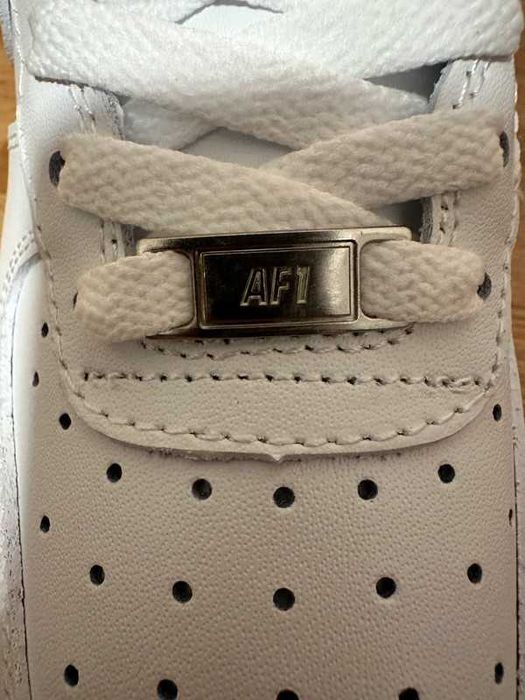 Białe trampki Nike, rozmiar 38,5