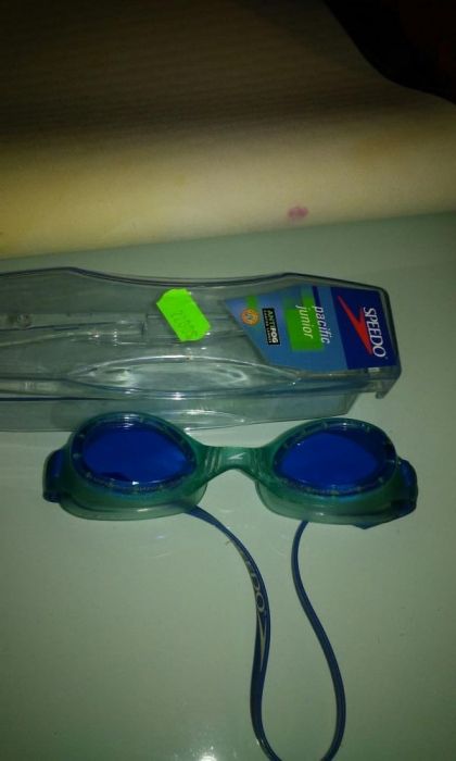 Oculos de piscina