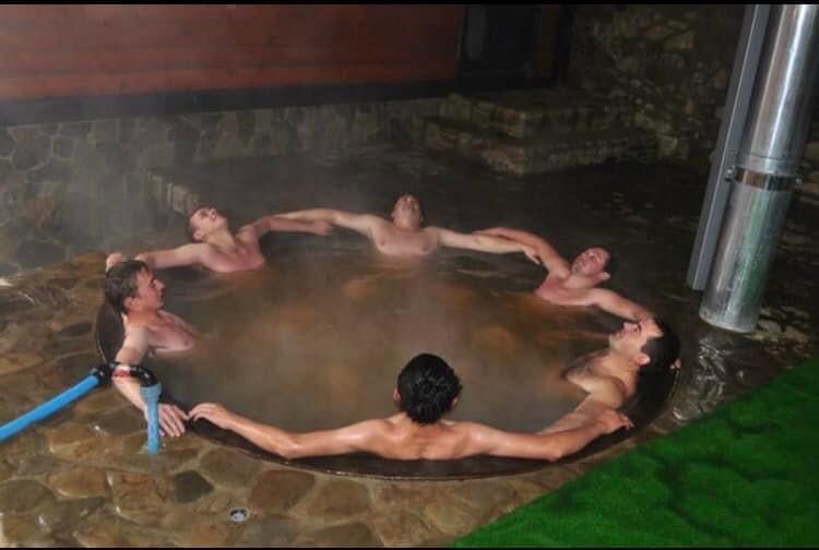 База відпочинку в Карпатах. Табори, групи, компаніі, співпраця