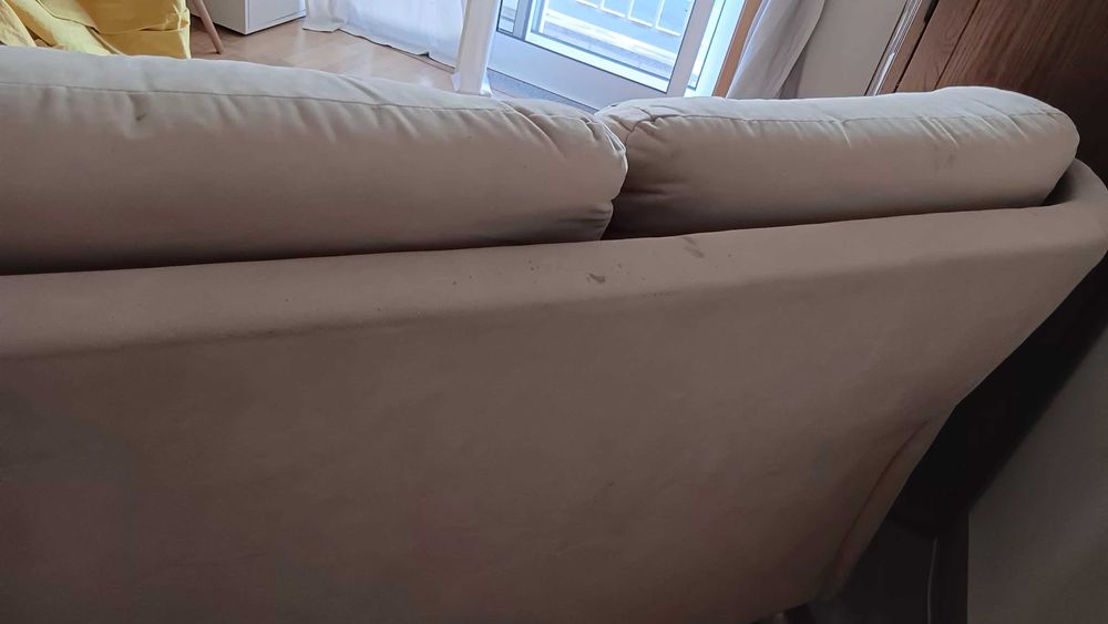 Sofá de 2 lugares tamanho grande pele pêssego bege