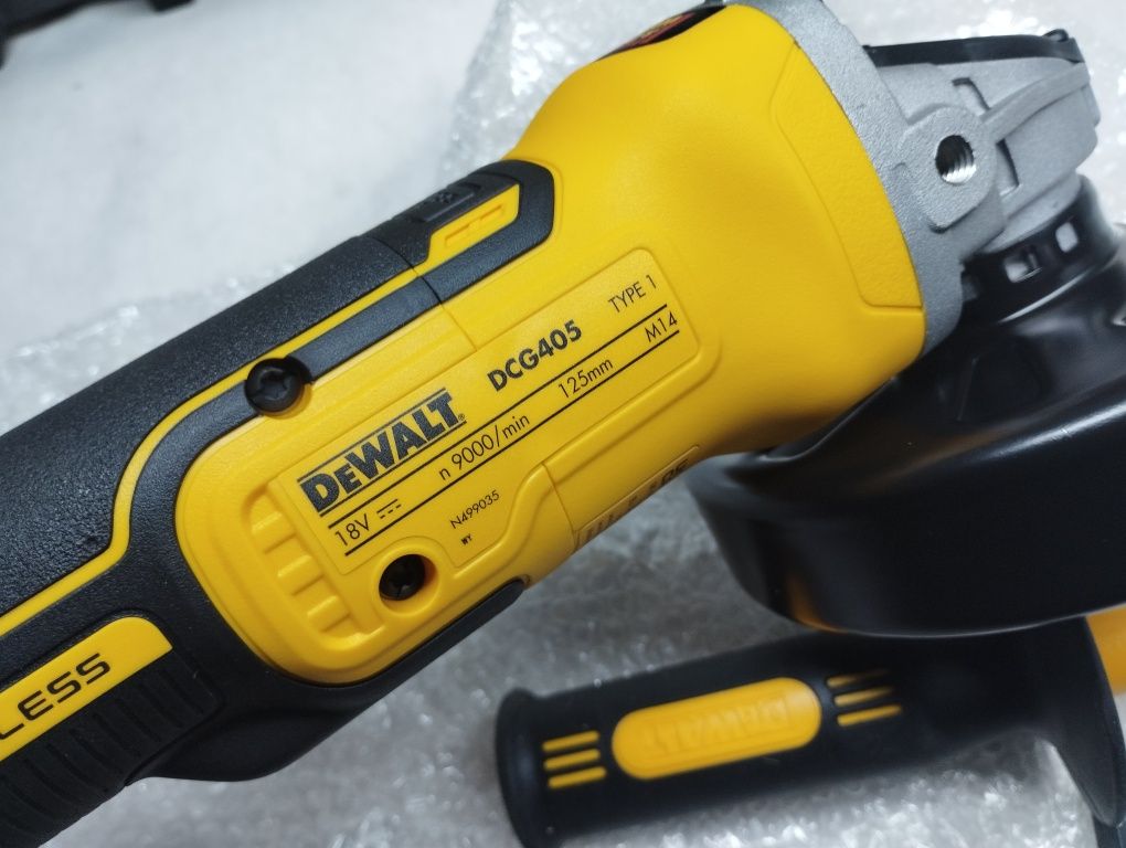 Szlifierka katowa DeWalt DCG405