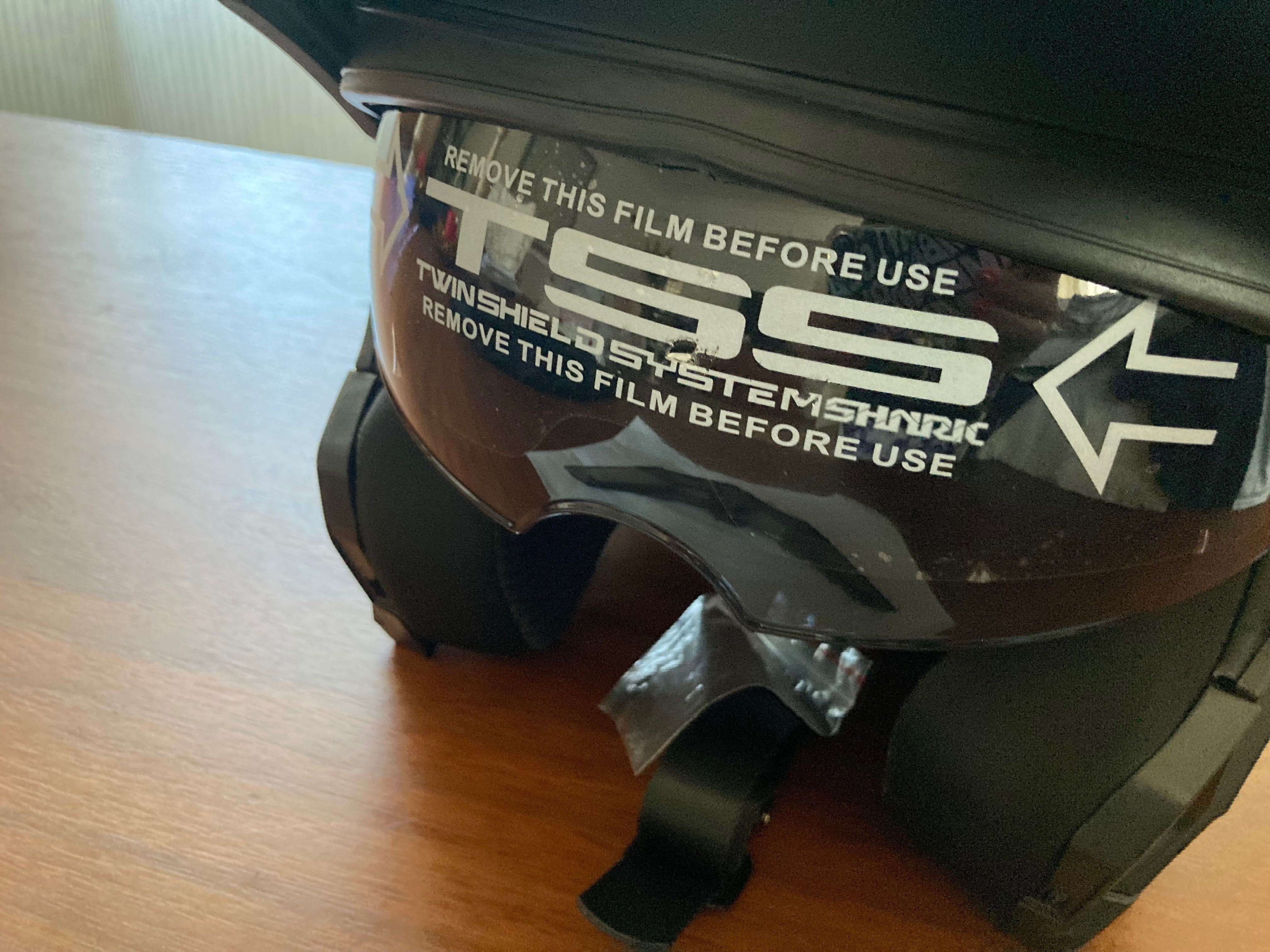 Capacete Mota a estrear
