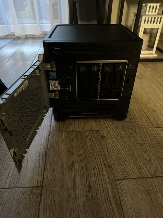 HP Microserver GEN 8 16 GB RAM , Xeon E3-1240v2