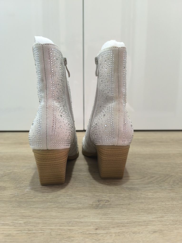 Botas com gliter, novas 39