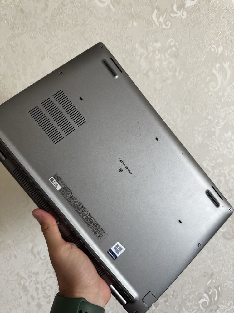 Dell i7 64 gb os 2021-2022 latitude