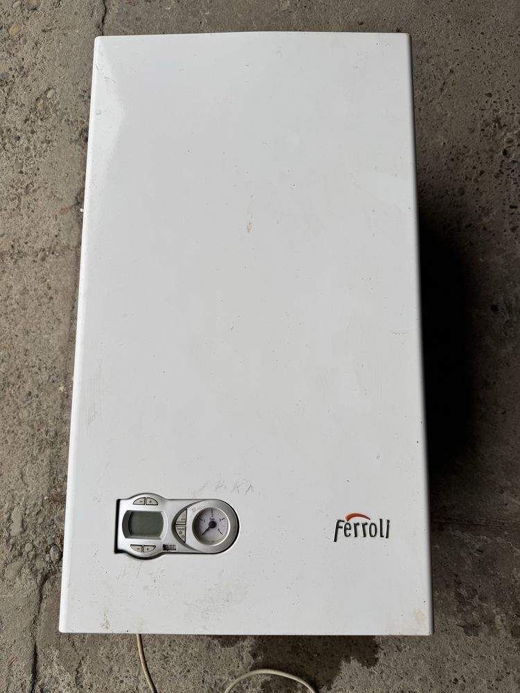 Продам двох контурний котел ferroli divatech c 24 d