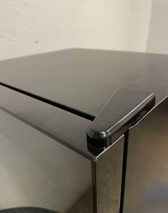 Lodówka na napoje 60 litrów od 0 do 13 ° C