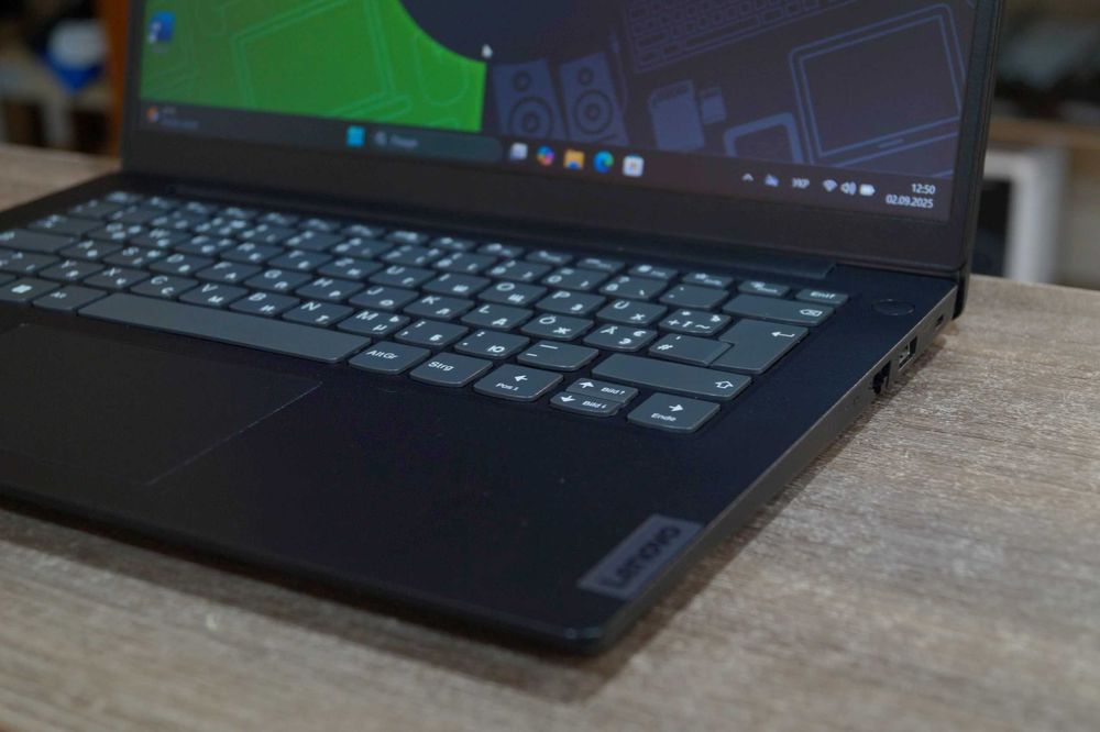 ГАРАНТІЯ Lenovo (FullHD/Core i3-1215U/RAM 12ГБ DDR4/SSD 128ГБ)TVOYO