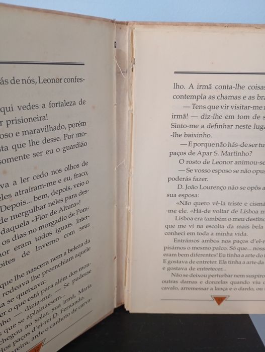 Livro " Coroa de fogo"